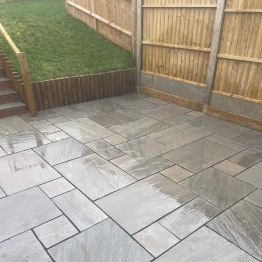 Kandla Grey (18mm) - Lesta Paving